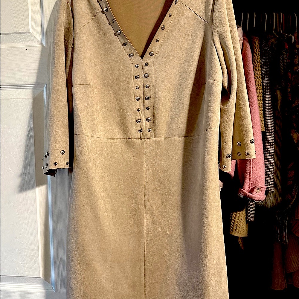 Vince Camuto Beige Studded 3/4 Sleeve Dress